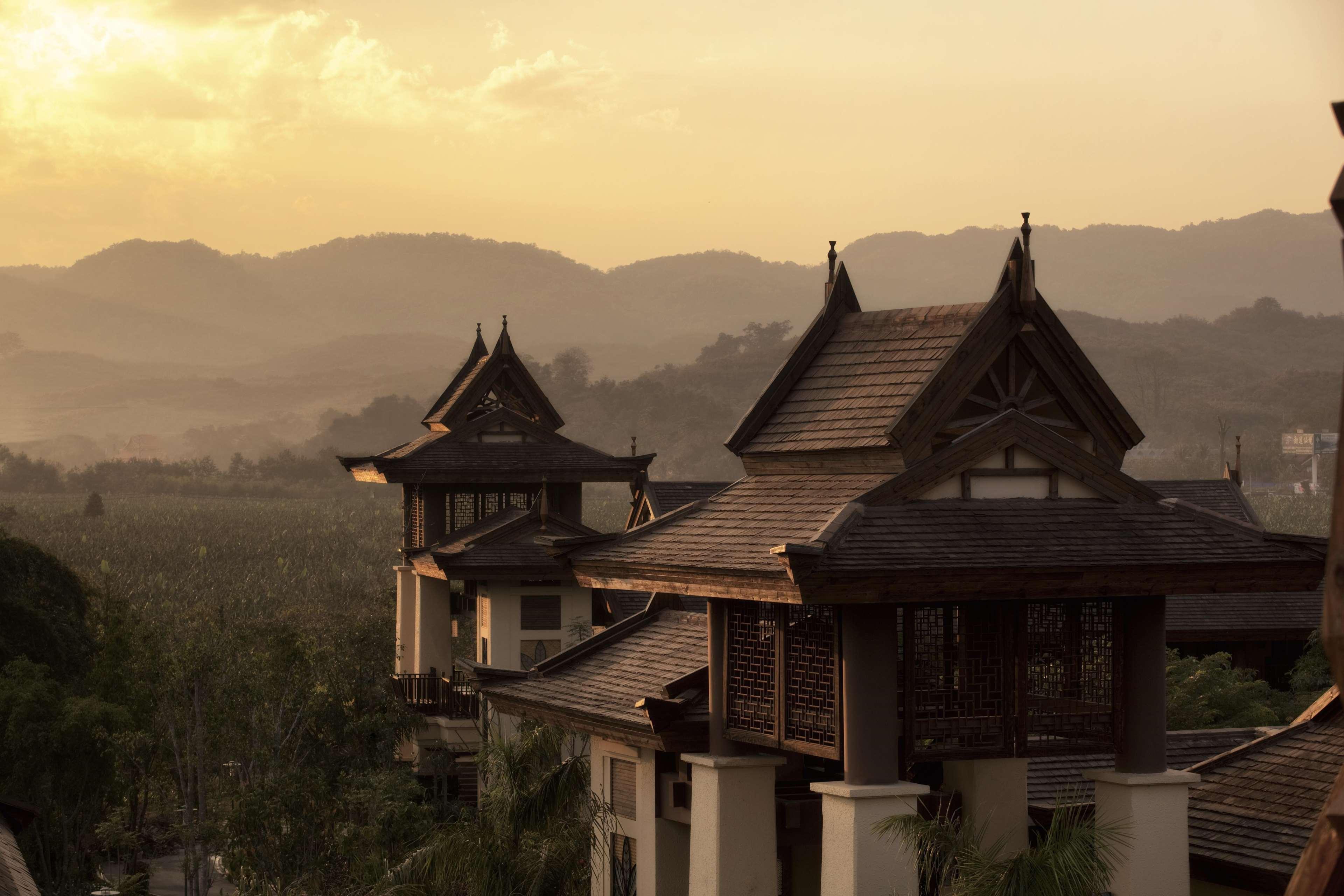 Anantara Xishuangbanna Resort Jinghong Buitenkant foto